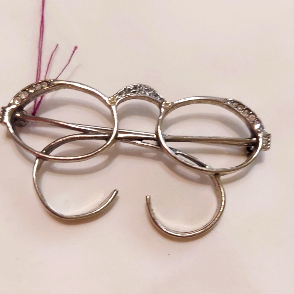 Vintage Eyeglasses Brooch Pin Silvertone Clear Rhinestones Enhanced Spectacles
